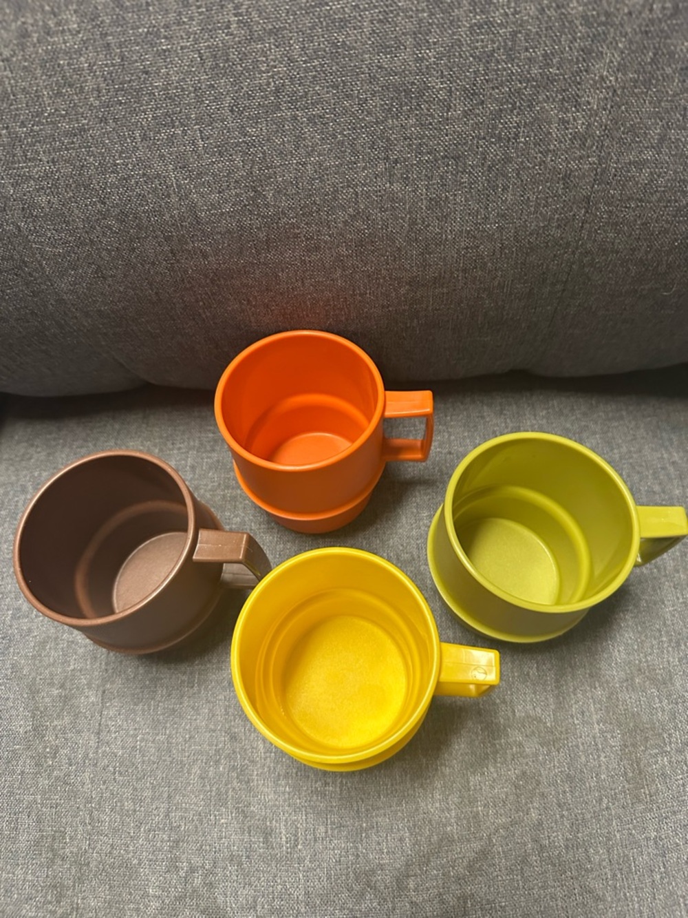 Tupperware Set of 4 Vintage Coffee Mugs - Retro 1970’s Colors - Picture 4 of 7